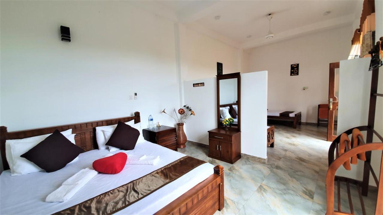 Dhammika Magic Palace Wadduwa Exterior photo